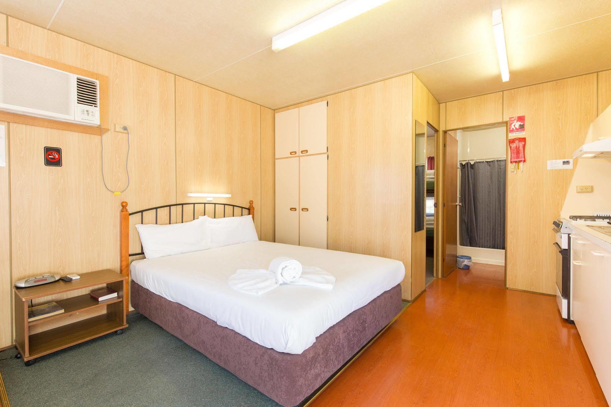 Nrma Mildura Riverside Holiday Park Extérieur photo